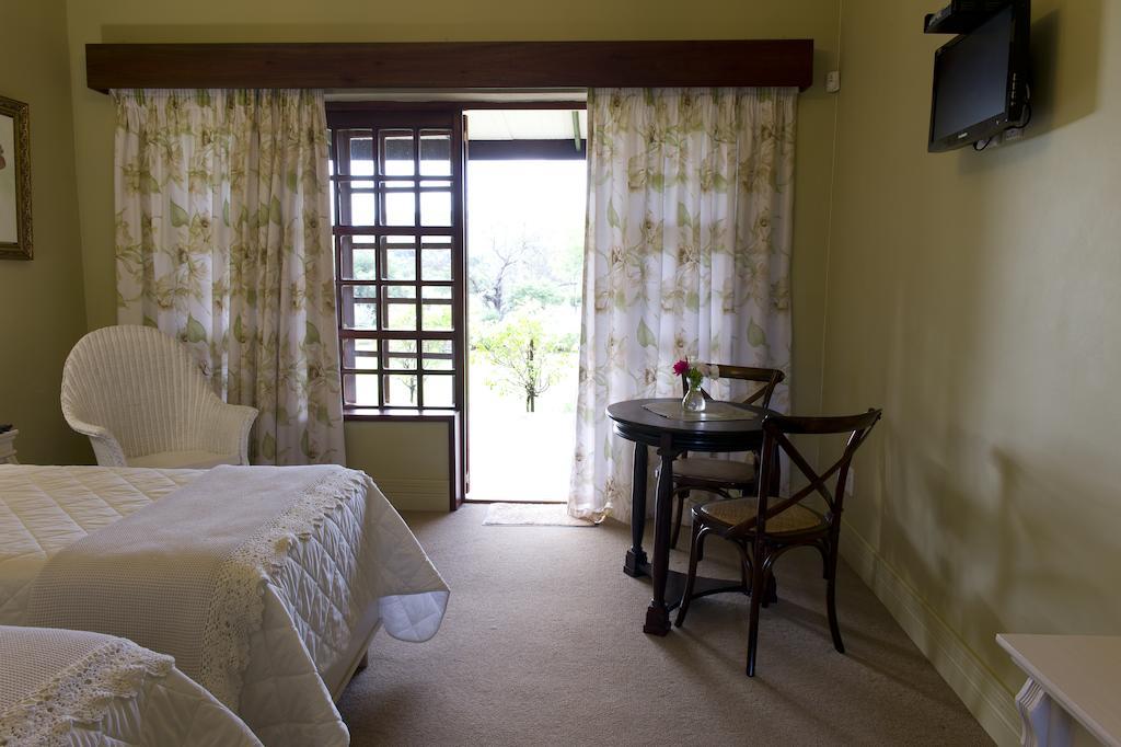 Olive Hill Country Lodge Bloemfontein Buitenkant foto