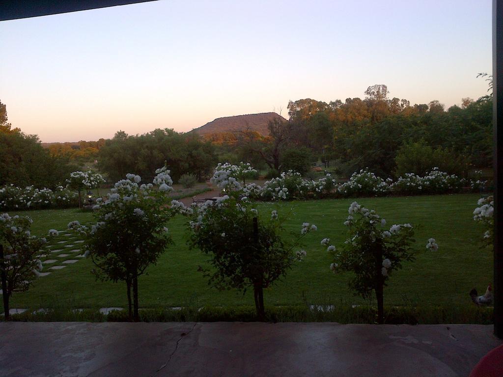 Olive Hill Country Lodge Bloemfontein Buitenkant foto