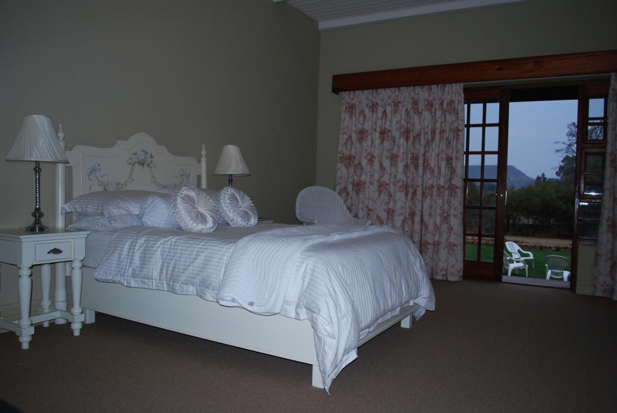 Olive Hill Country Lodge Bloemfontein Buitenkant foto