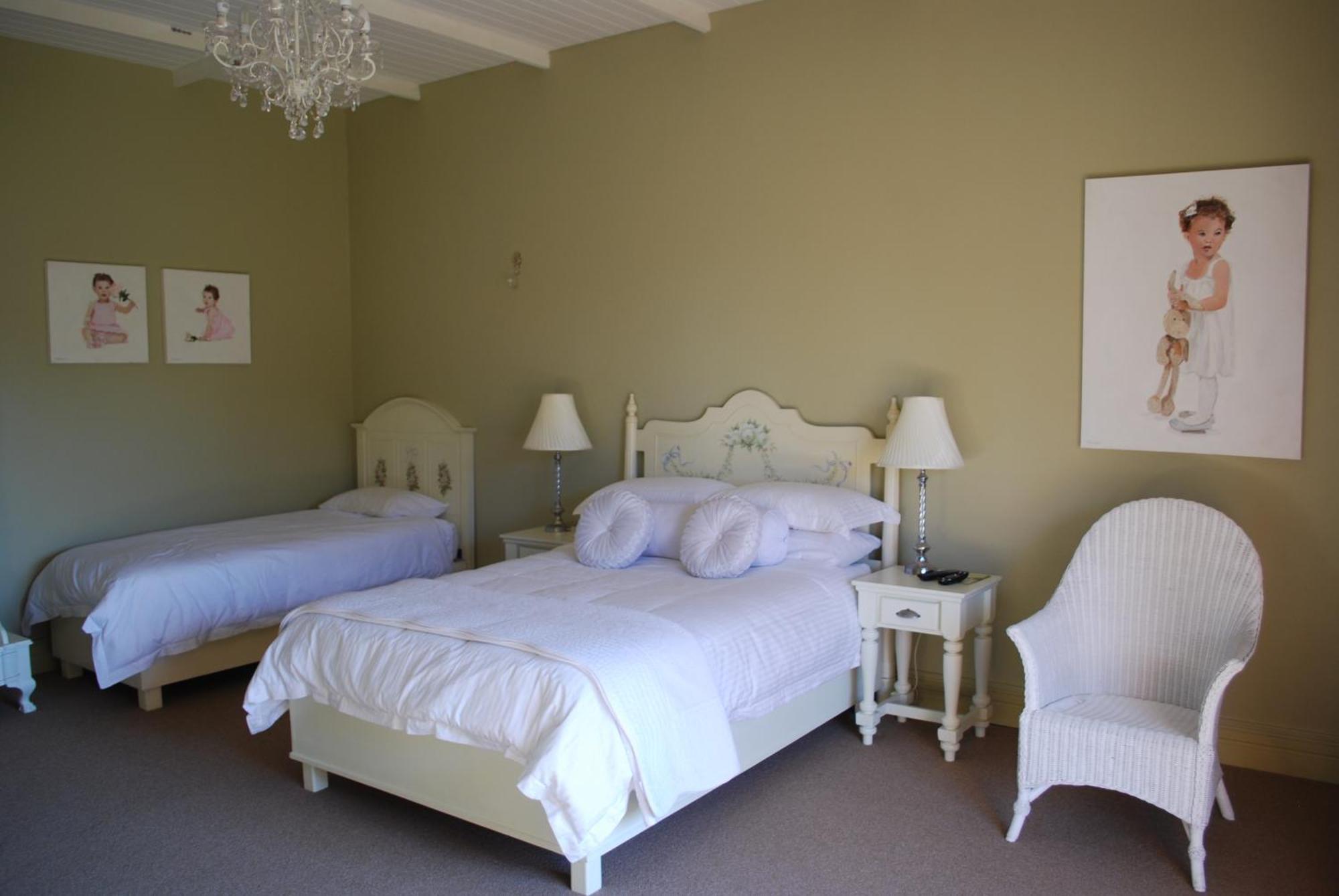 Olive Hill Country Lodge Bloemfontein Buitenkant foto