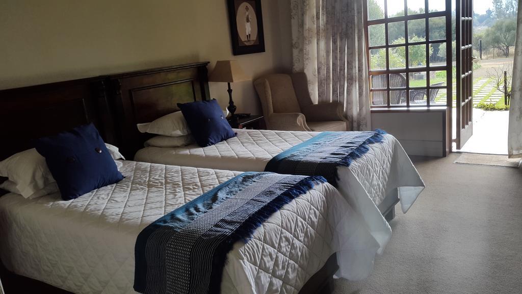 Olive Hill Country Lodge Bloemfontein Buitenkant foto